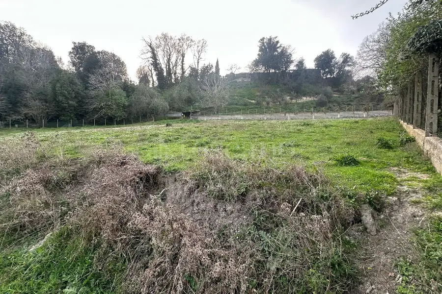 Edificabile Residenziali in vendita di 1.800 mq a €367.500 (rif. 31/2026)