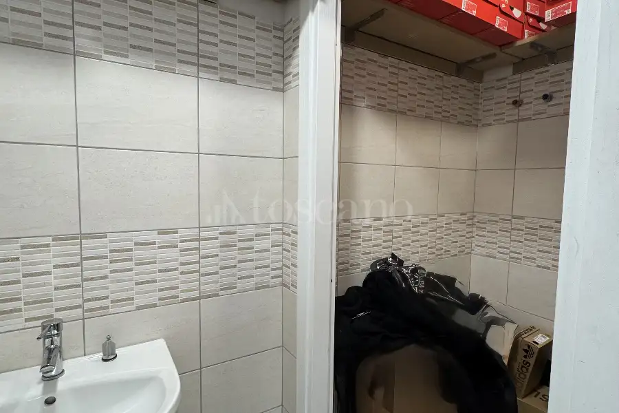 Negozio in vendita di 43 mq a €69.000 (rif. 98/2025)
