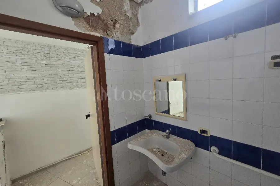 Negozio in vendita di 46 mq a €37.000 (rif. 38/2026)