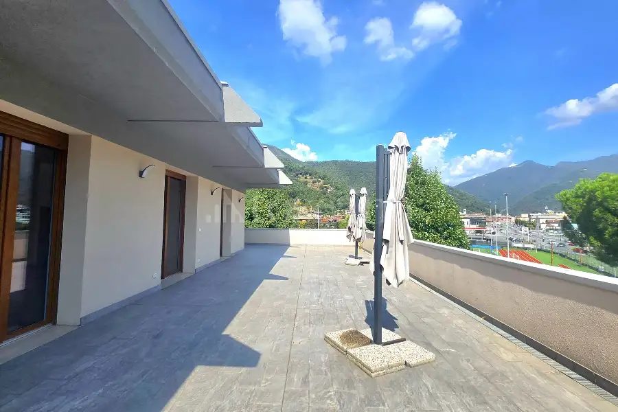 Attico in vendita di 314 mq a €490.000 (rif. 69/2026)