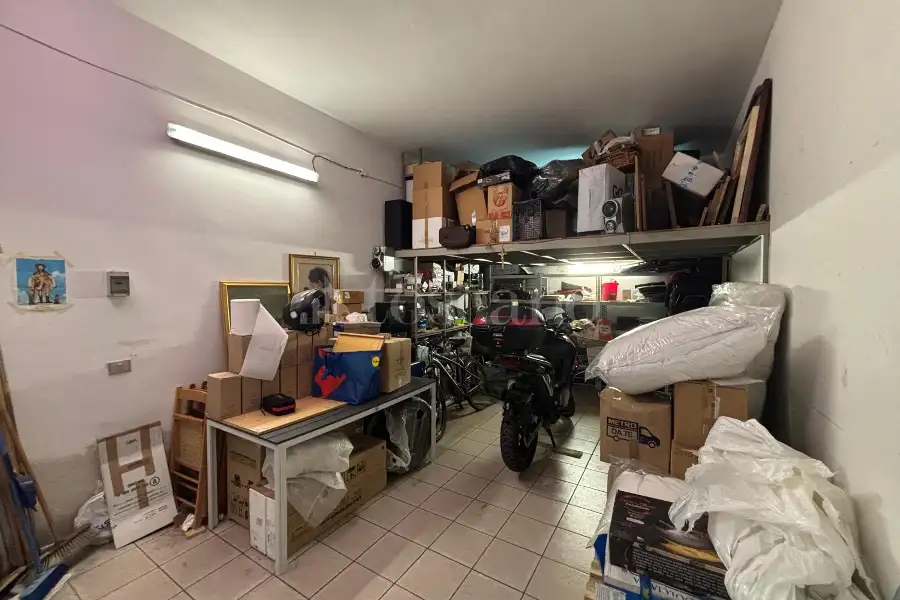 Box in vendita di 23 mq a €39.000 (rif. 69/2026)