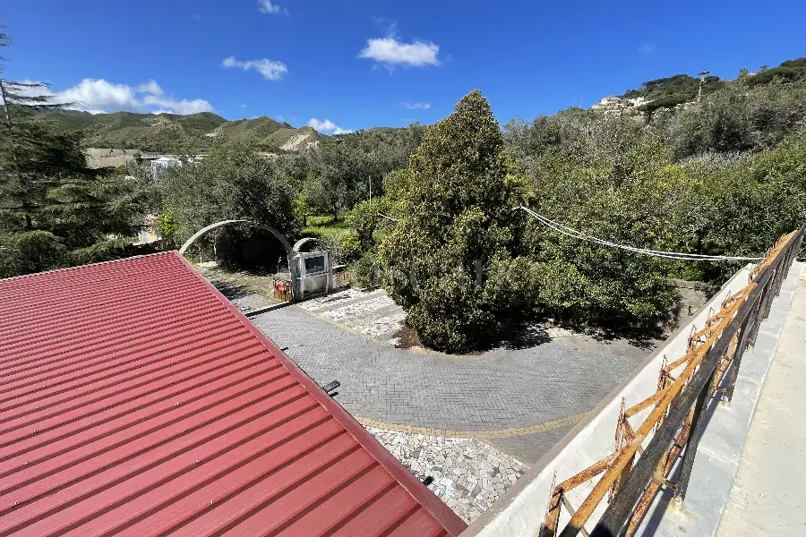 Villa Bifamiliare in vendita di 196 mq a €340.000 (rif. 6/2025)