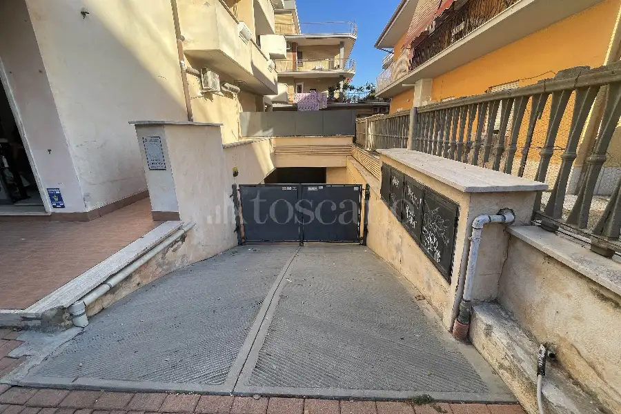 Box in vendita di 25 mq a €28.000 (rif. 83/2026)