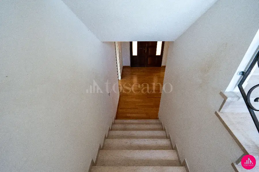 Villa in vendita di 303 mq a €499.000 (rif. 124/2026)