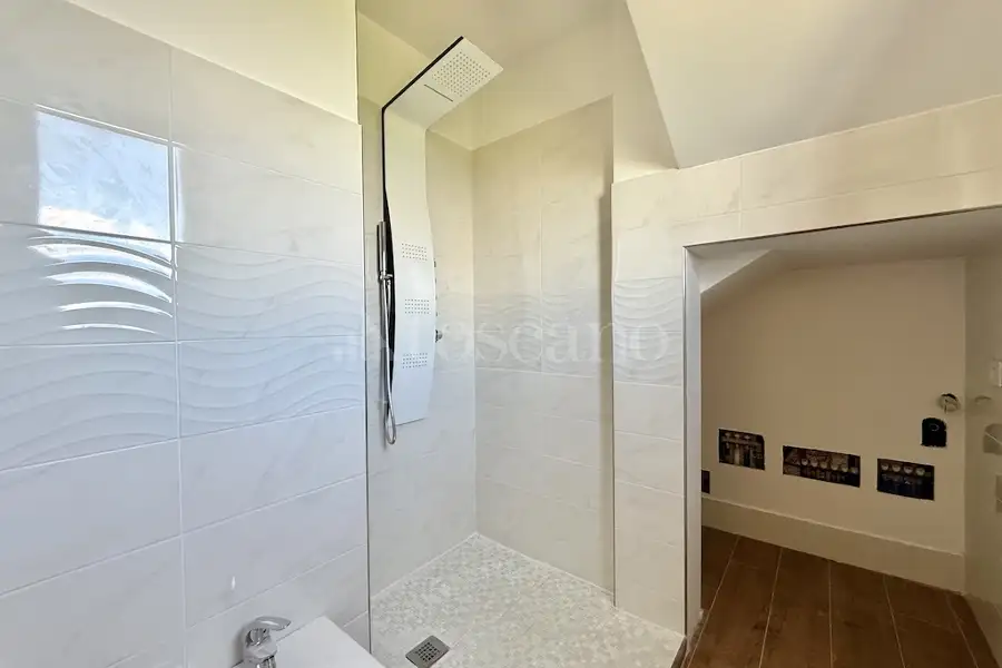 Villa in vendita di 160 mq a €1.100.000 (rif. 19/2026)