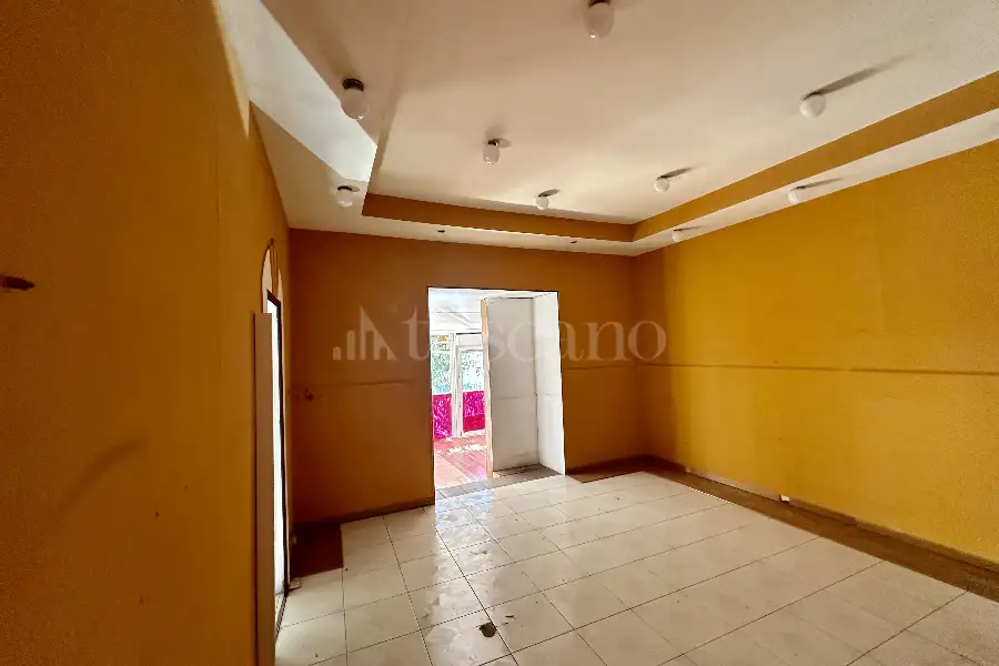 Negozio in affitto di 70 mq a €450 (rif. 25/2025)