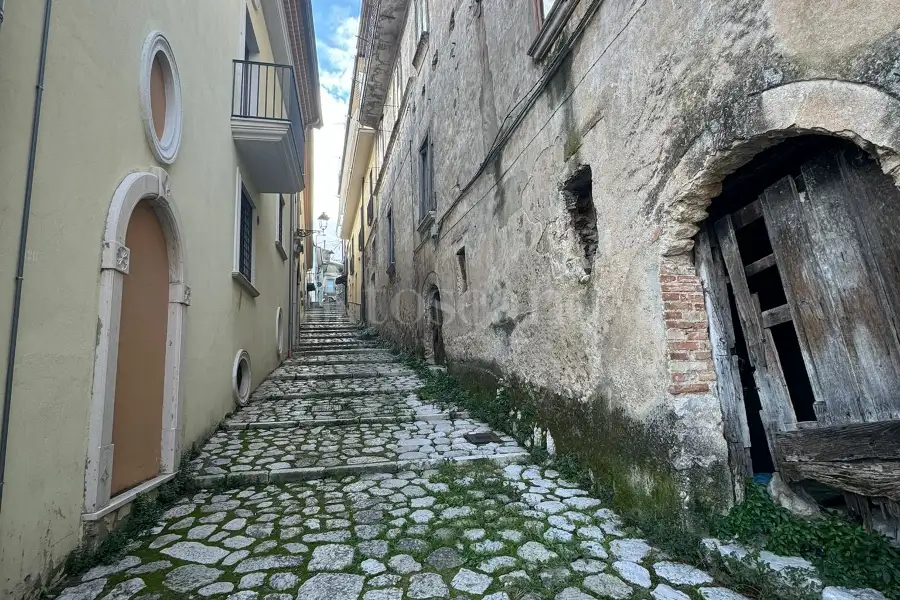 Rustico in vendita di 80 mq a €18.000 (rif. 1/2026)