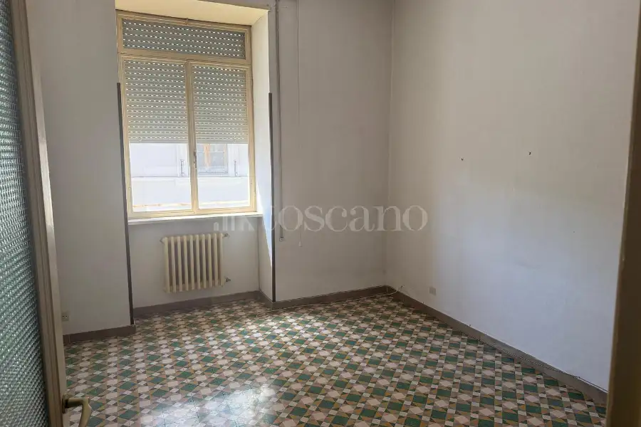 Palazzo in vendita di 725 mq a €395.000 (rif. 1/2026)