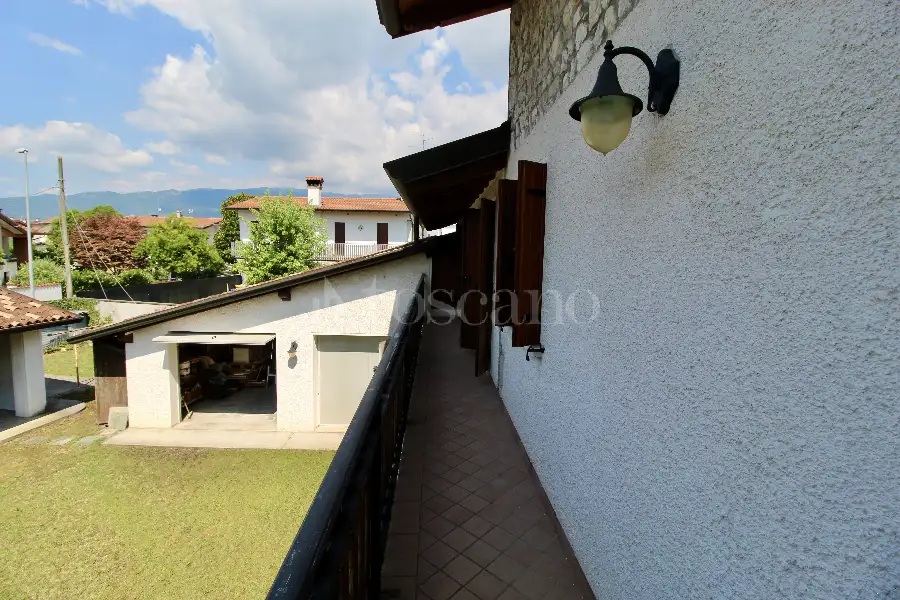 Casa Indipendente in vendita di 236 mq a €250.000 (rif. 121/2026)