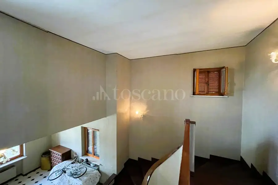 Villa in vendita di 305 mq a €650.000 (rif. 12/2025)