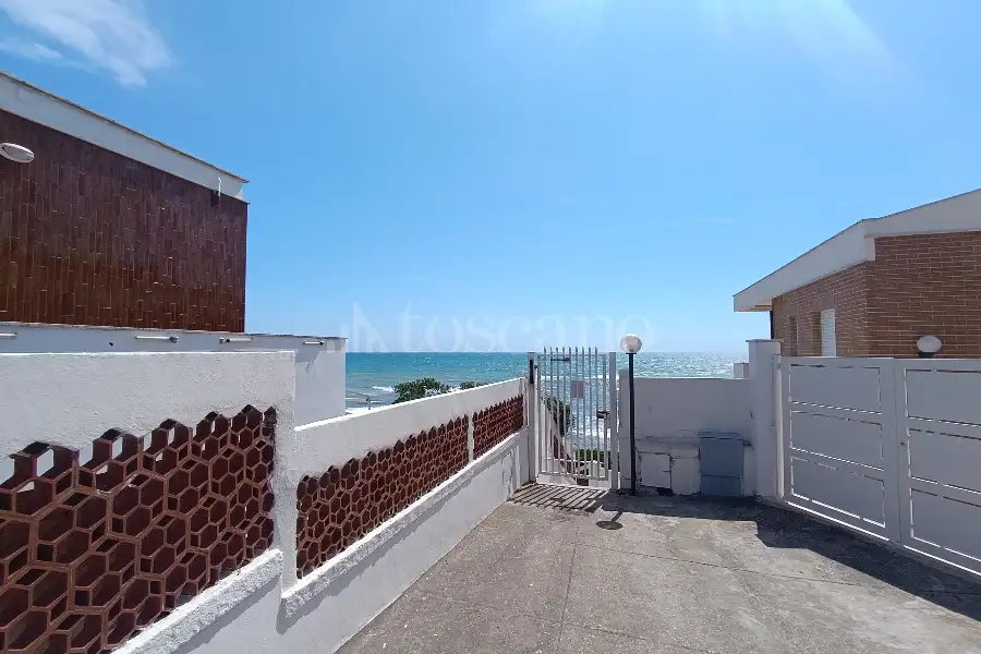 Villino a Schiera in affitto di 120 mq a €2.600 (rif. 49/2026)