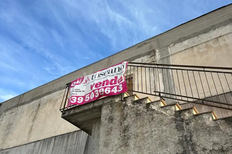 Negozio in vendita di 680 mq a €165.000 (rif. 150/2024)