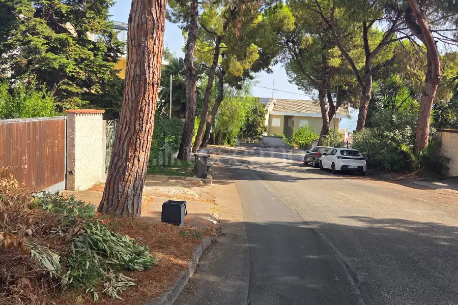 Villa Plurifamiliare in vendita di 575 mq a €580.000 (rif. 33/2026)