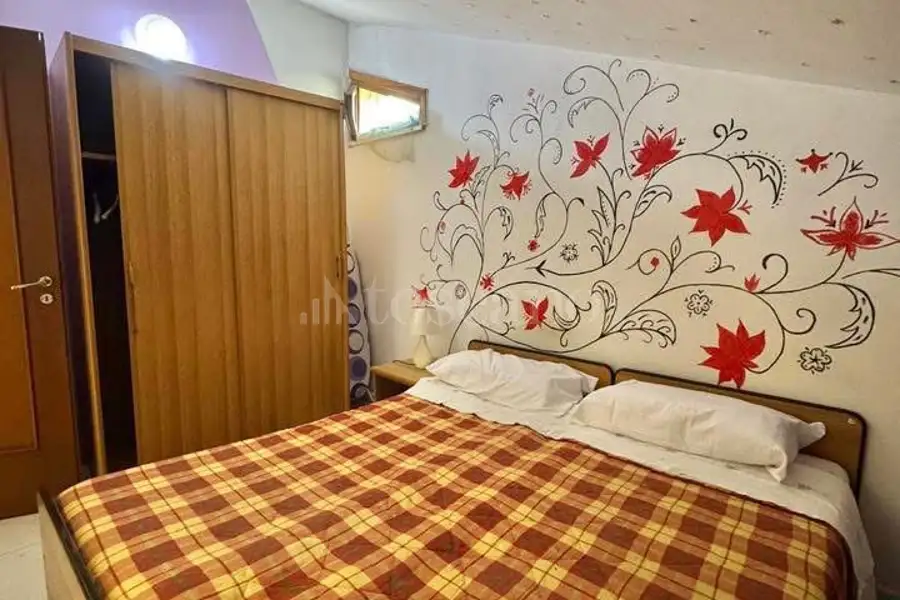 Casa in affitto di 60 mq a €300 (rif. 160/2026)