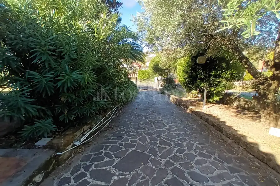 Villa in vendita di 318 mq a €249.000 (rif. 35/2023)