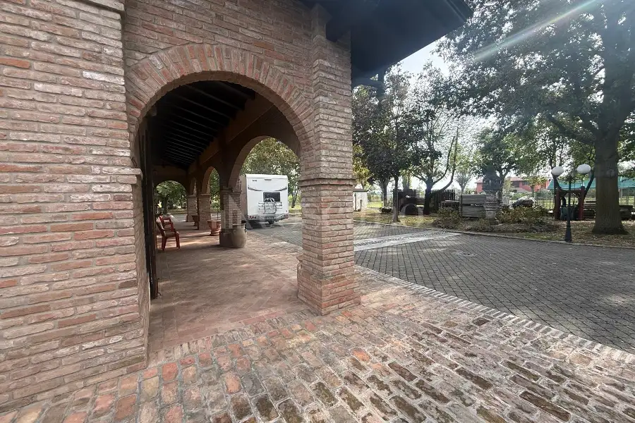 Casa Indipendente in vendita di 332 mq a €655.000 (rif. 52/2026)