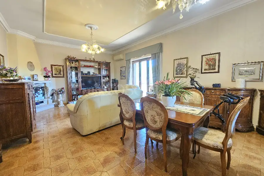 Villa Bifamiliare in vendita di 200 mq a €299.000 (rif. 141/2025)