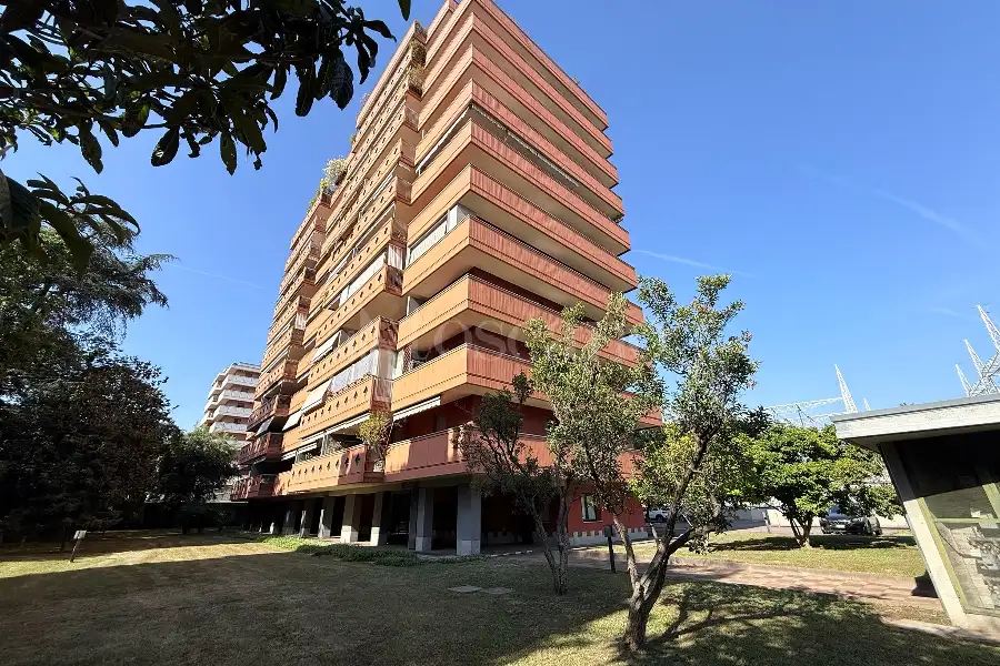 Superattico in vendita di 210 mq a €930.000 (rif. 29/2026)