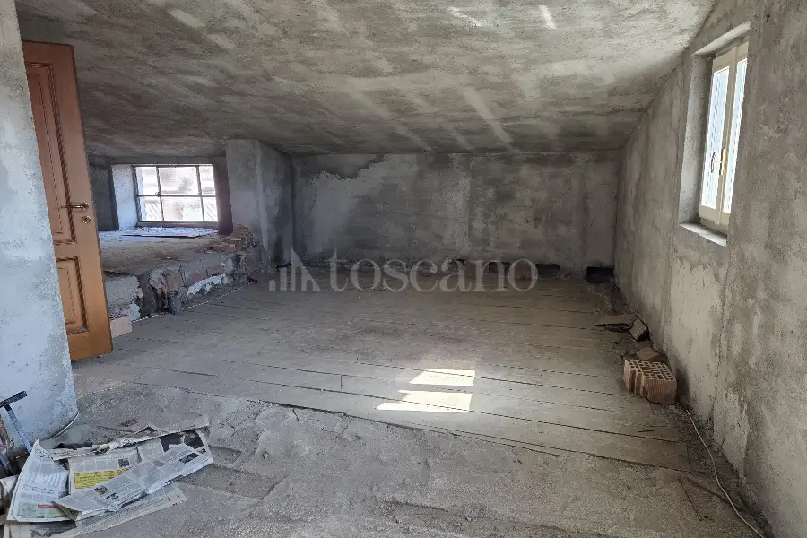 Casa Indipendente in vendita di 220 mq a €120.000 (rif. 5/2026)