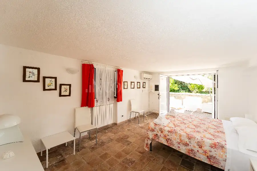 Villa in vendita di 230 mq a €1.200.000 (rif. 2/2026)