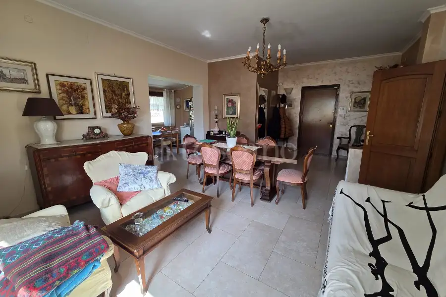 Villa in vendita di 125 mq a €610.000 (rif. 18/2026)