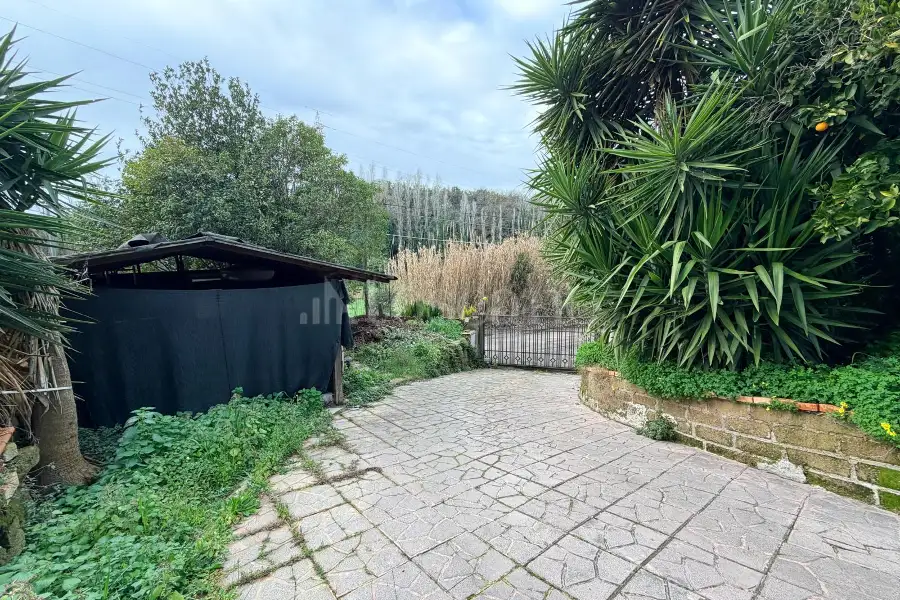 Palazzo in vendita di 300 mq a €399.000 (rif. 3/2026)