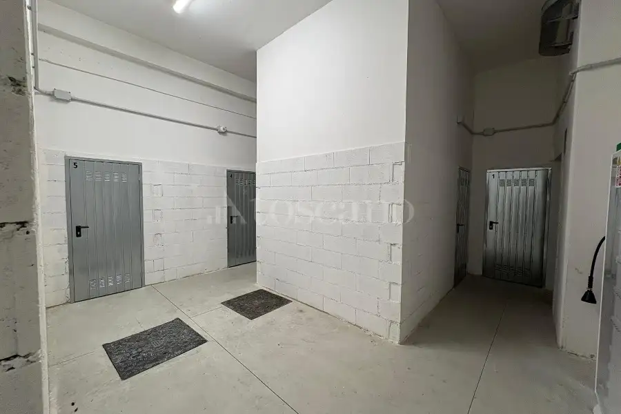 Box in vendita di 20 mq a €38.000 (rif. 8/2026)