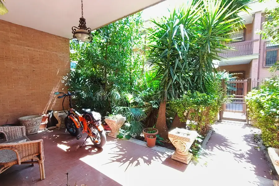 Villa Plurifamiliare in vendita di 270 mq a €485.000 (rif. 51/2026)