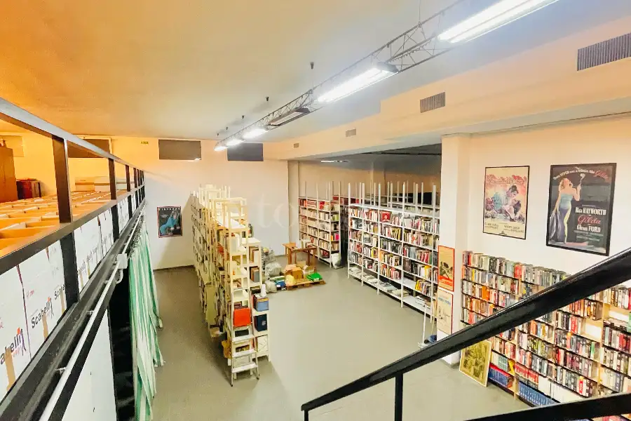 Magazzino in vendita di 287 mq a €209.000 (rif. 71/2026)
