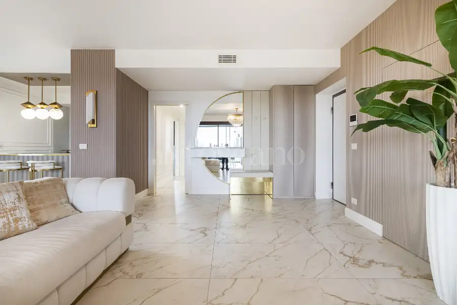 Attico in vendita di 200 mq a €1.750.000 (rif. 32/2026)