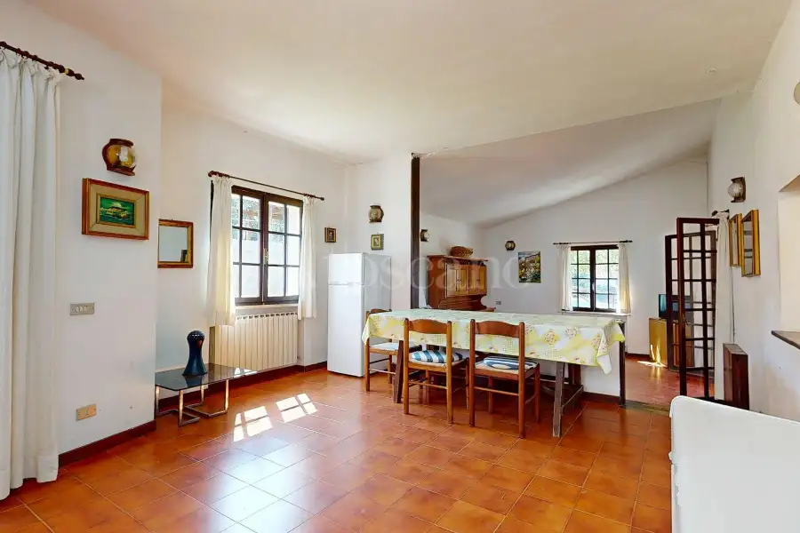 Villa in vendita di 260 mq trattativa riservata (rif. 10/2026)