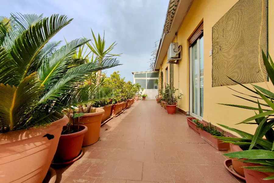 Attico in vendita di 210 mq a €425.000 (rif. 17/2026)