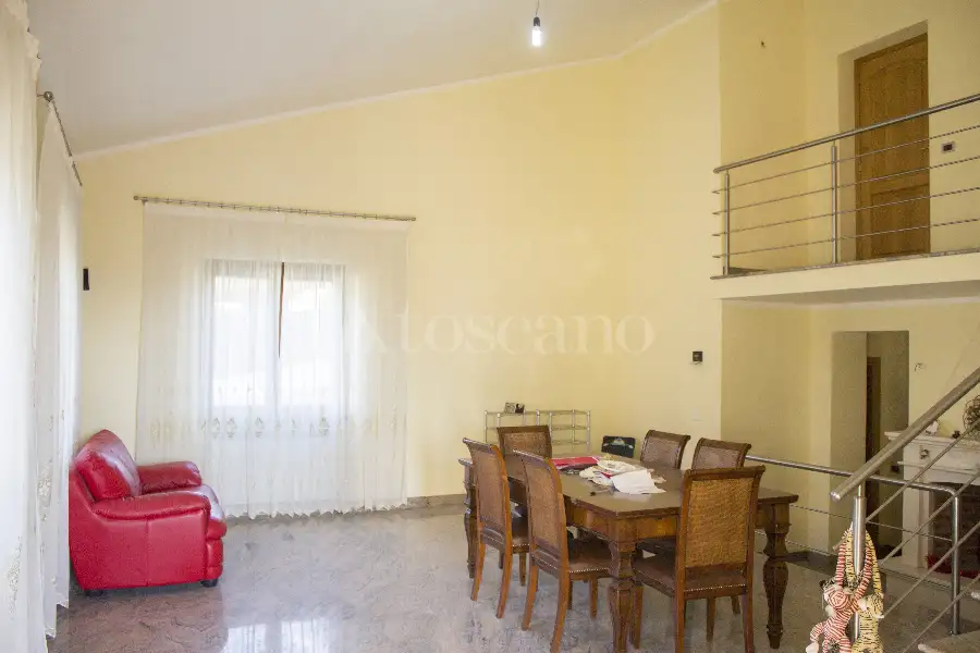 Villa in vendita di 270 mq a €255.000 (rif. 4/2026)