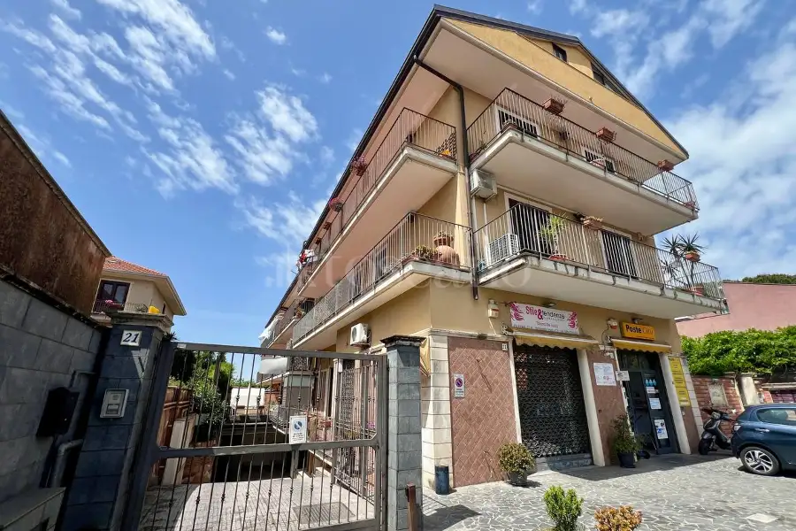 Magazzino in affitto di 209 mq a €680 (rif. 29/2026)