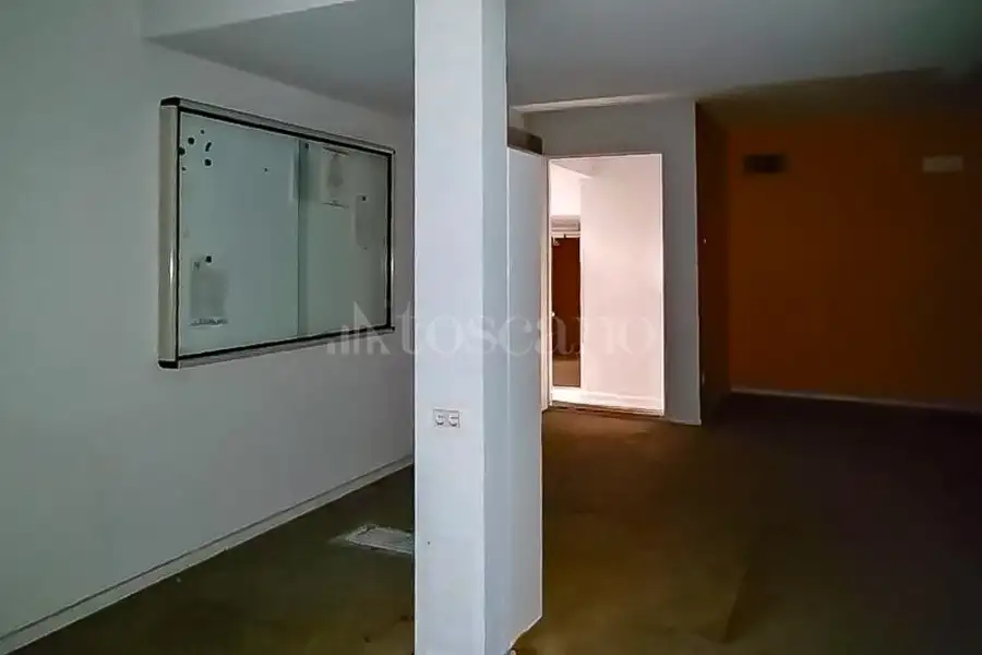 Negozio in vendita di 550 mq a €1.600.000 (rif. 72/2025)