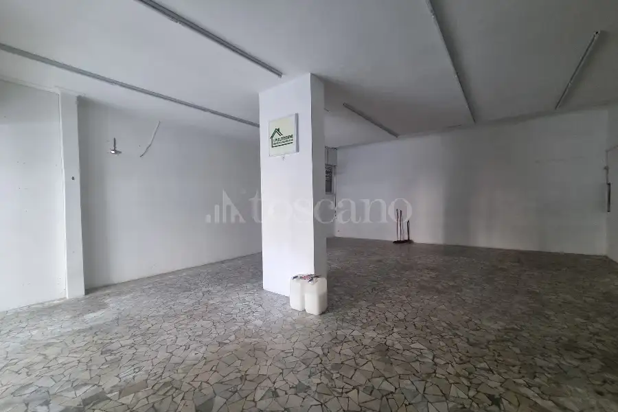 Negozio in affitto di 104 mq a €1.600 (rif. 27/2026)