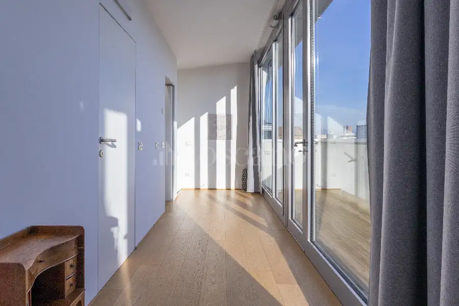 Attico in vendita di 200 mq a €695.000 (rif. 126/2025)