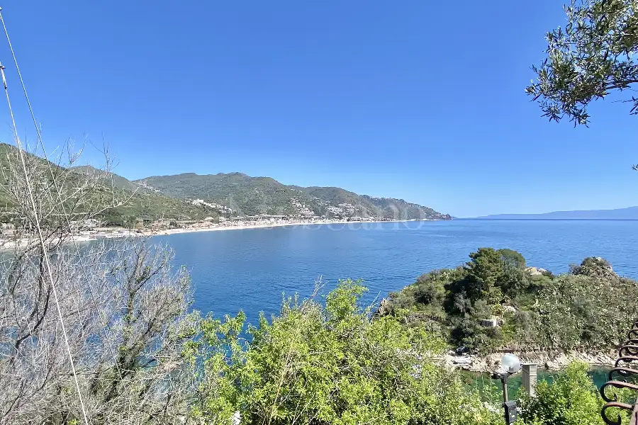Casa Indipendente in vendita di 158 mq a €865.000 (rif. 20/2026)