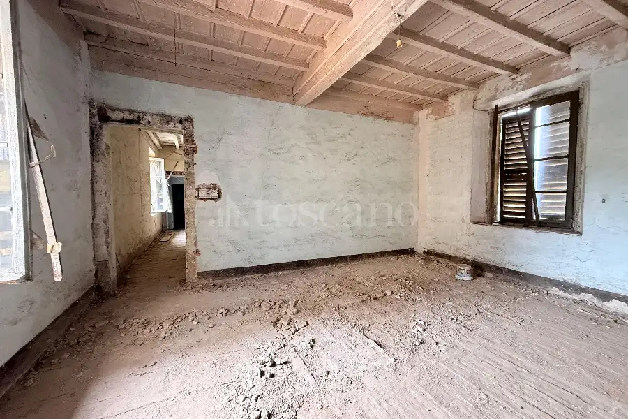 Casa in vendita di 250 mq a €139.000 (rif. 12/2026)