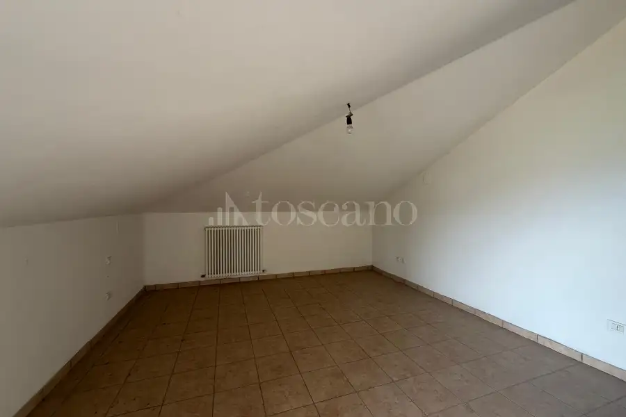 Casa Indipendente in vendita di 400 mq a €210.000 (rif. 46/2026)