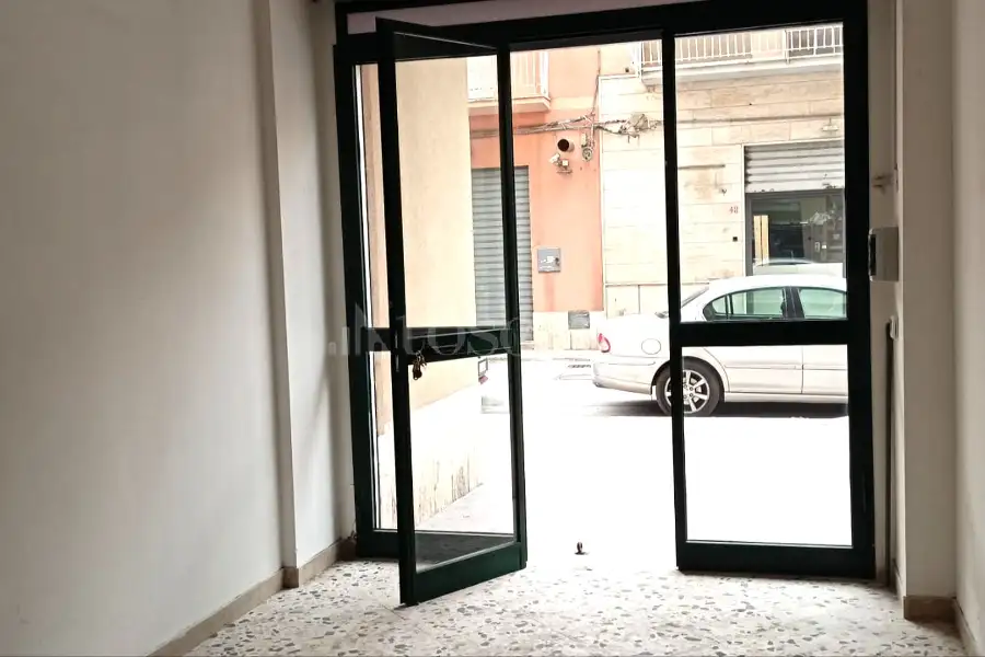 Magazzino in affitto di 25 mq a €250 (rif. 26/2026)