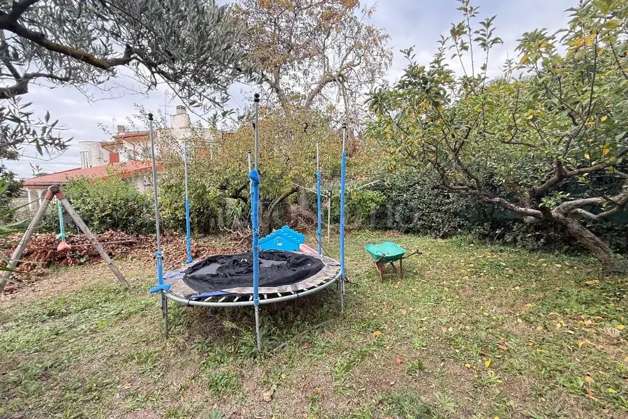 Villa Bifamiliare in vendita di 354 mq a €799.000 (rif. 13/2025)