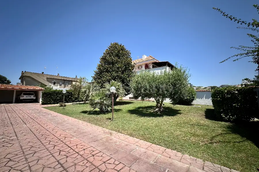 Villa Bifamiliare in vendita di 175 mq a €379.000 (rif. 67/2026)