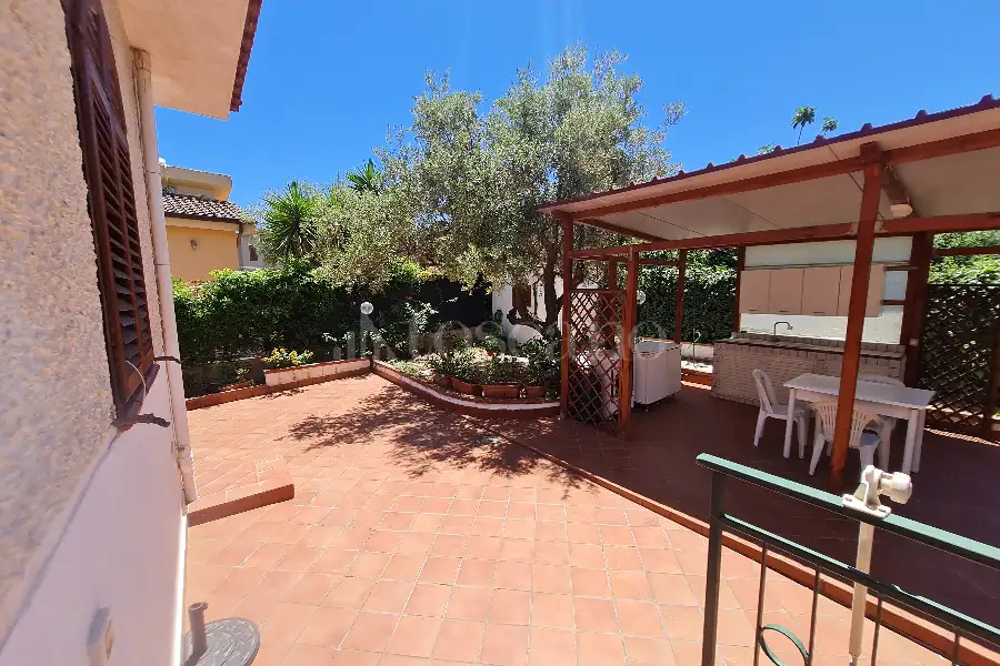 Villa in vendita di 245 mq a €339.000 (rif. 49/2026)