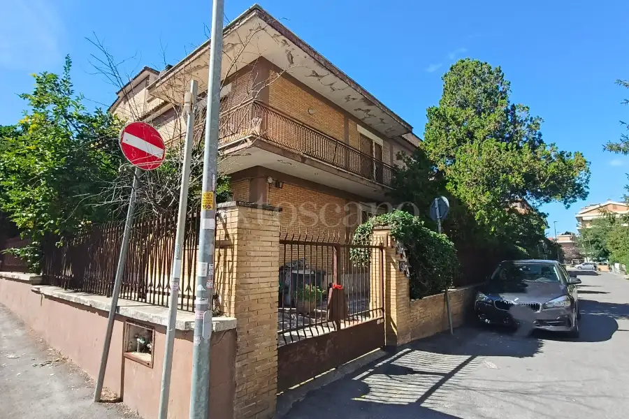 Casa Indipendente in vendita di 460 mq a €898.000 (rif. 56/2025)