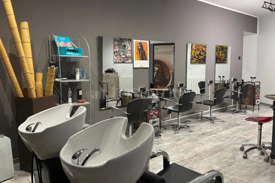Negozio in vendita di 109 mq a €80.000 (rif. 130/2026)