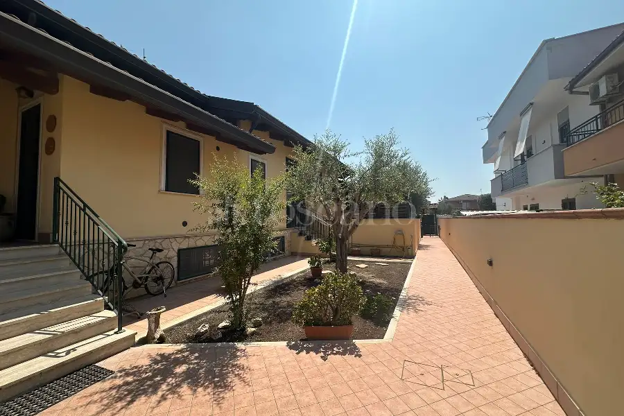 Villa Plurifamiliare in vendita di 140 mq a €305.000 (rif. 53/2026)