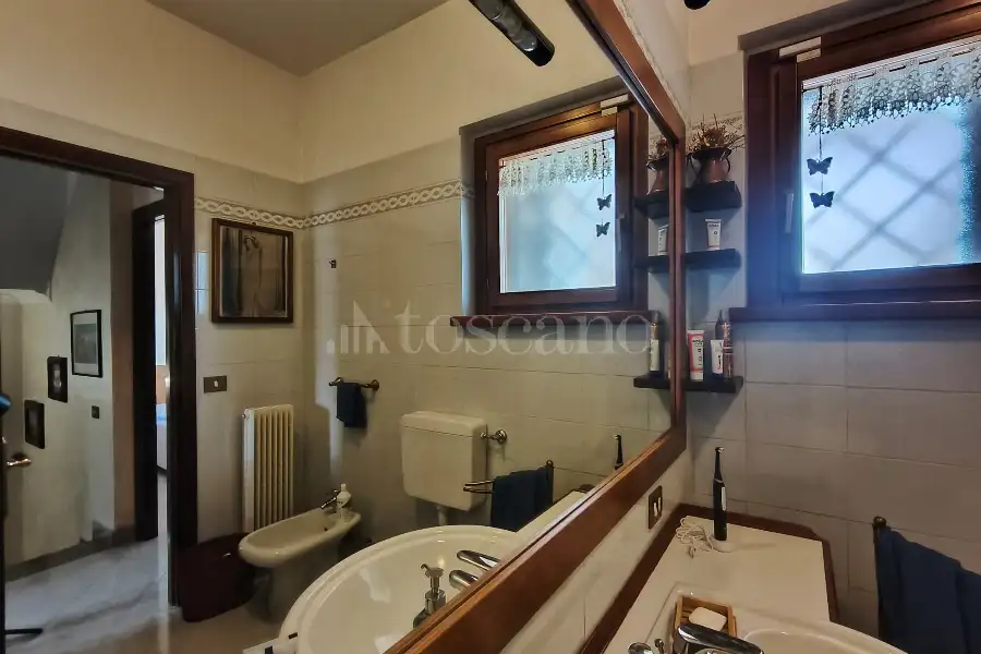 Villa Plurifamiliare in vendita di 210 mq a €585.000 (rif. 56/2026)