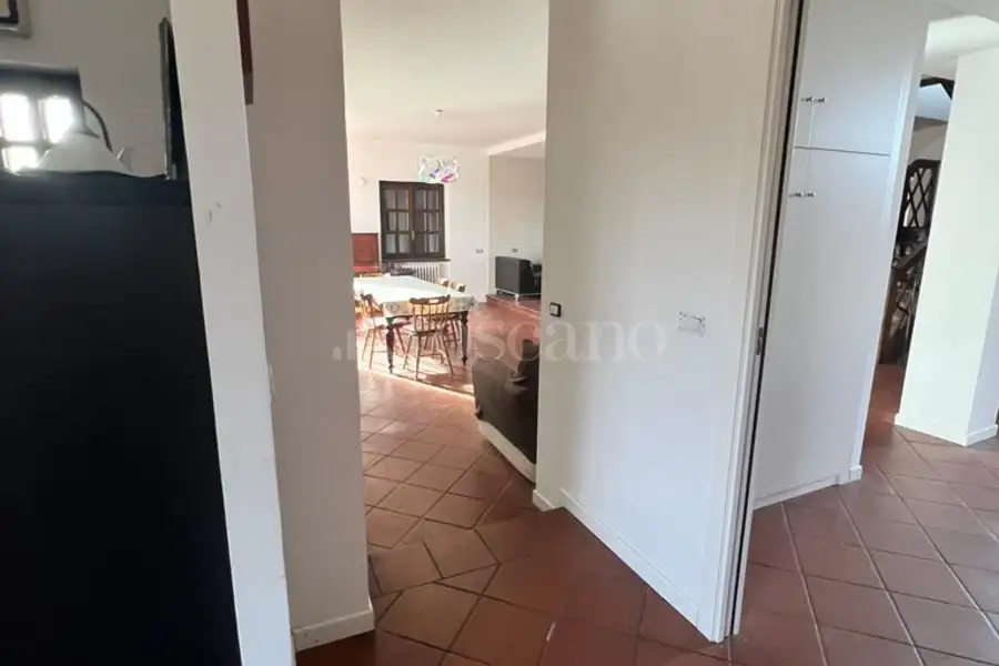 Villa in vendita di 400 mq a €399.000 (rif. 3/2024)