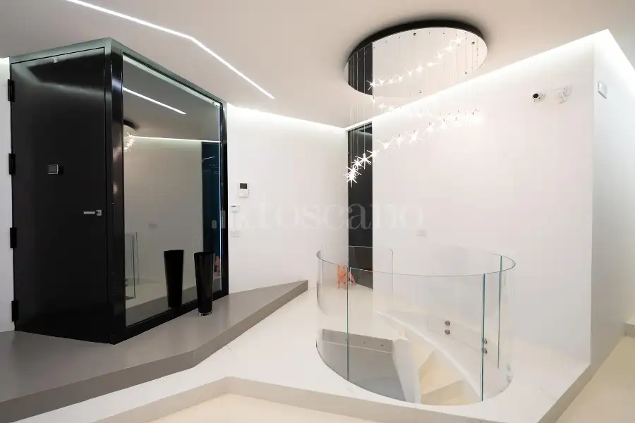 Casa in vendita di 230 mq a €700.000 (rif. 33/2026)